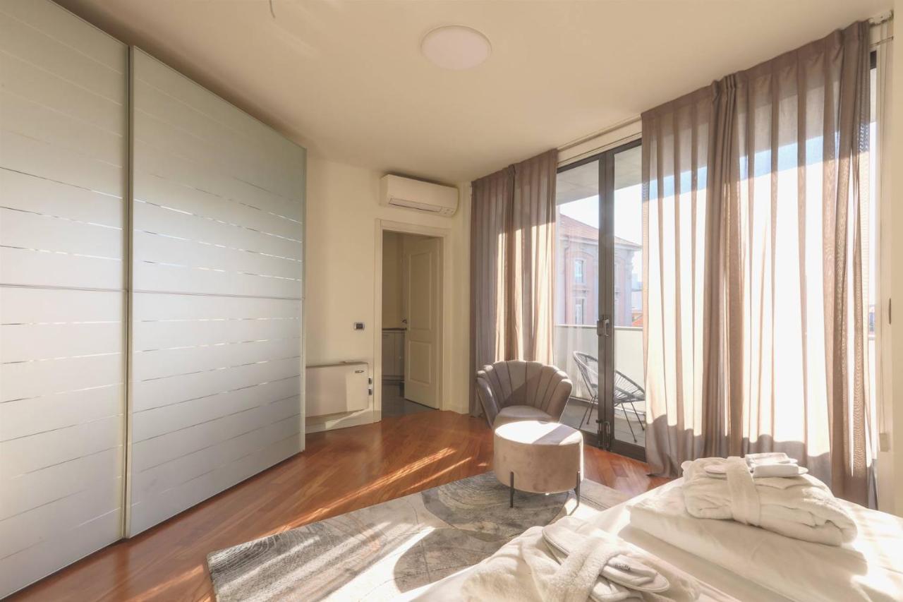 Ar Prestige Penthouse - Soho Apartment แบร์กาโม ภายนอก รูปภาพ
