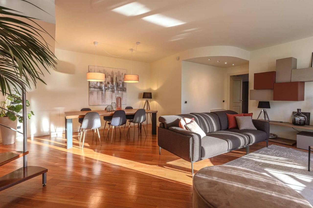 Ar Prestige Penthouse - Soho Apartment แบร์กาโม ภายนอก รูปภาพ