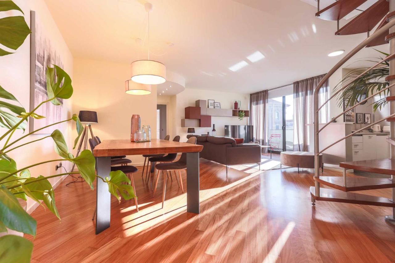Ar Prestige Penthouse - Soho Apartment แบร์กาโม ภายนอก รูปภาพ