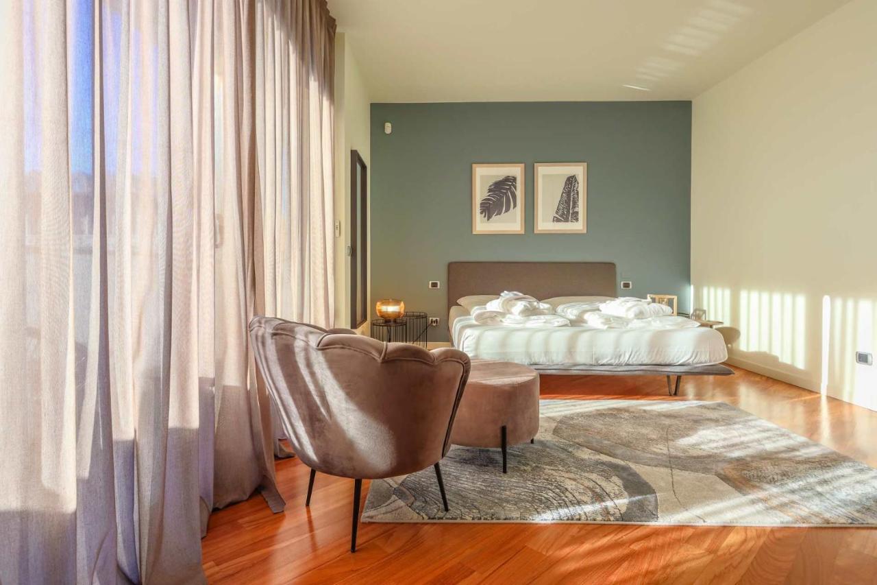 Ar Prestige Penthouse - Soho Apartment แบร์กาโม ภายนอก รูปภาพ